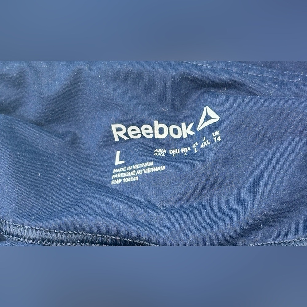 Reebok LUX High Rise Leggings Lg Navy
Colorblock Pocket Workout Athletic Tights - Picture 3 of 7